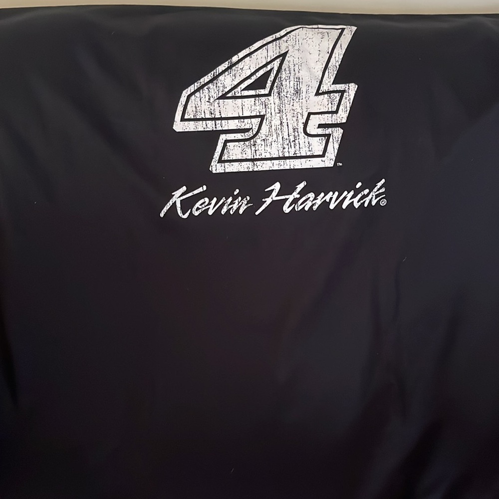 Kevin Harvick throw